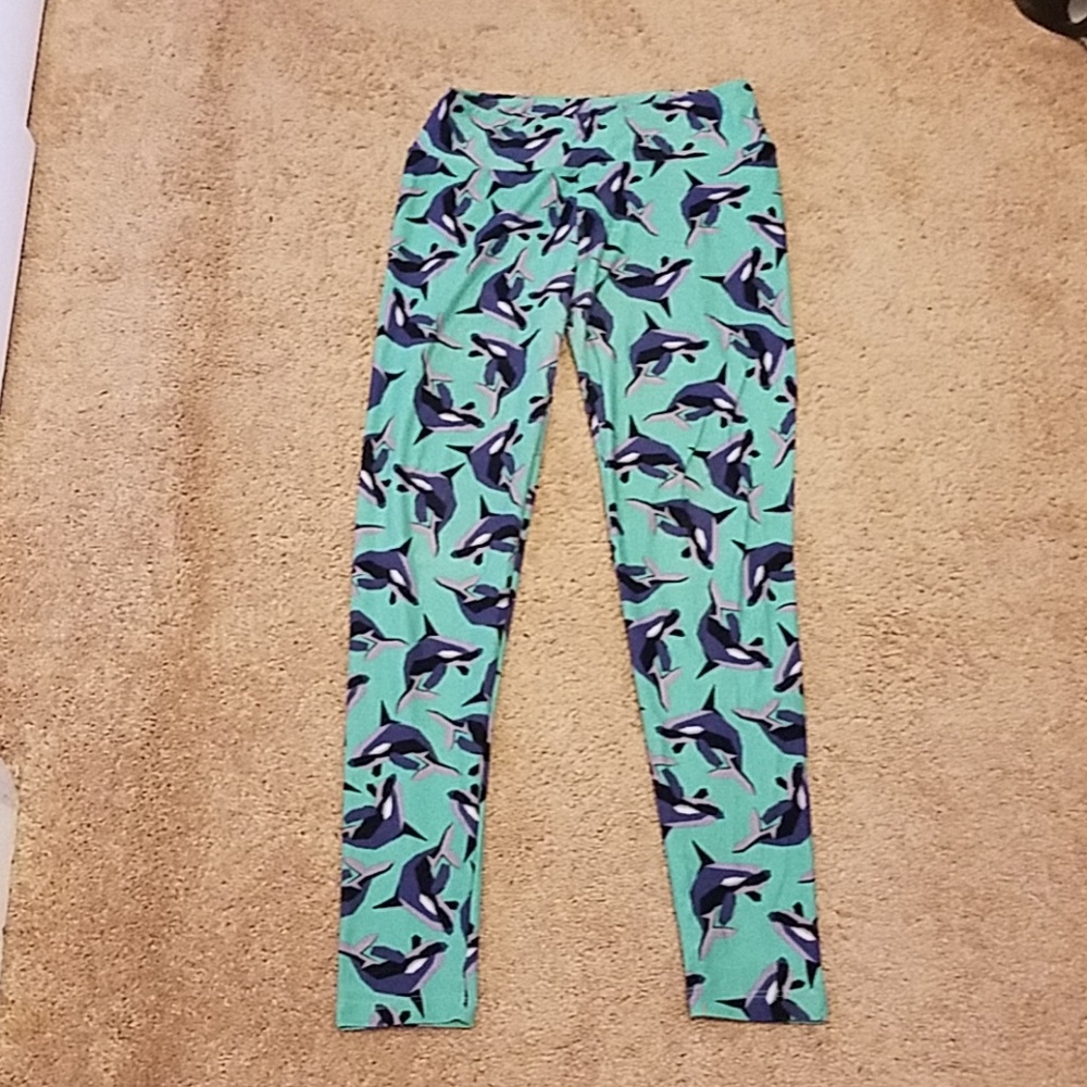 OS LuLaRoe dolphin/orca leggings